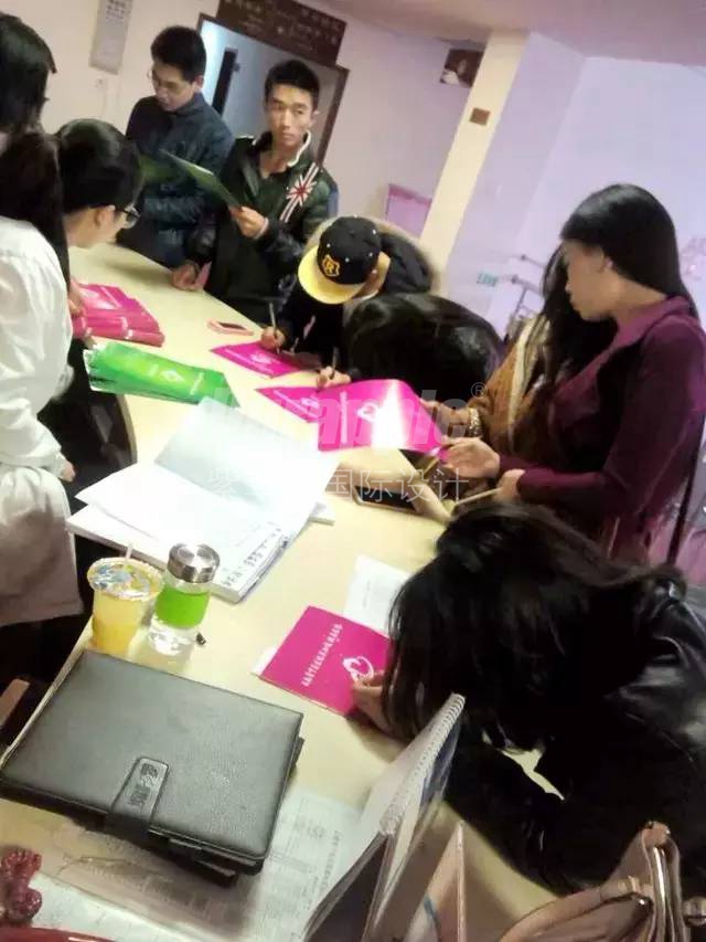 紫蘋果國際設(shè)計