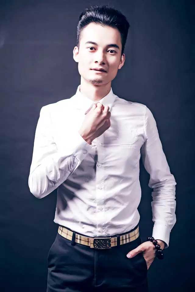 紫蘋果設(shè)計師 唐傑